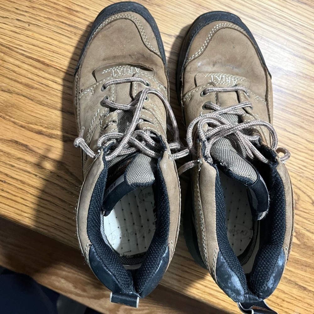 Ariat Leather Farm/Chore Hiking Work Boots Size 7B - Picture 2 of 11